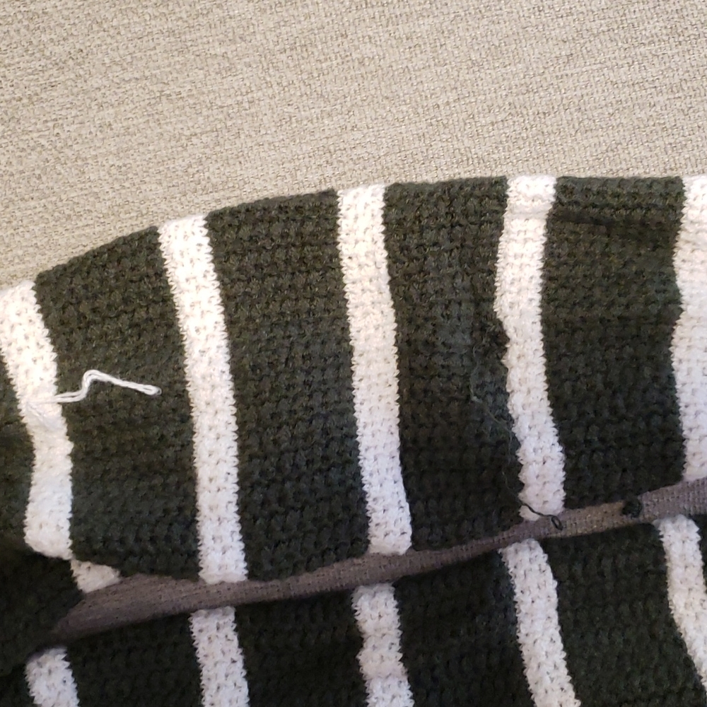 Sweater - Picture 3 of 3